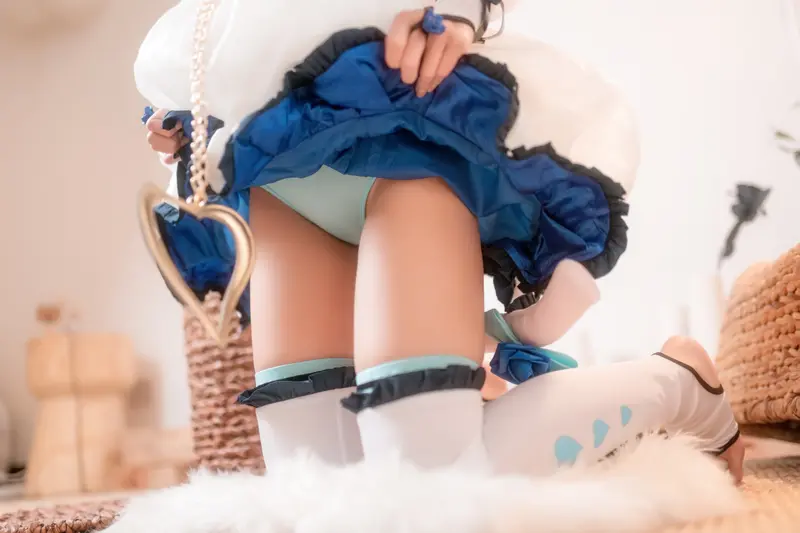蠢沫沫 NO.84 香子兰 – 029.webp
