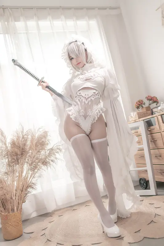 蠢沫沫 NO.99 尼尔纪元 白花嫁 – 001.webp
