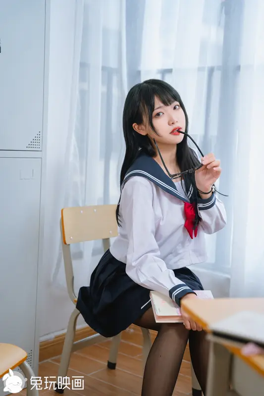 lovely呆玄 NO.006 课后教室 – 036.webp